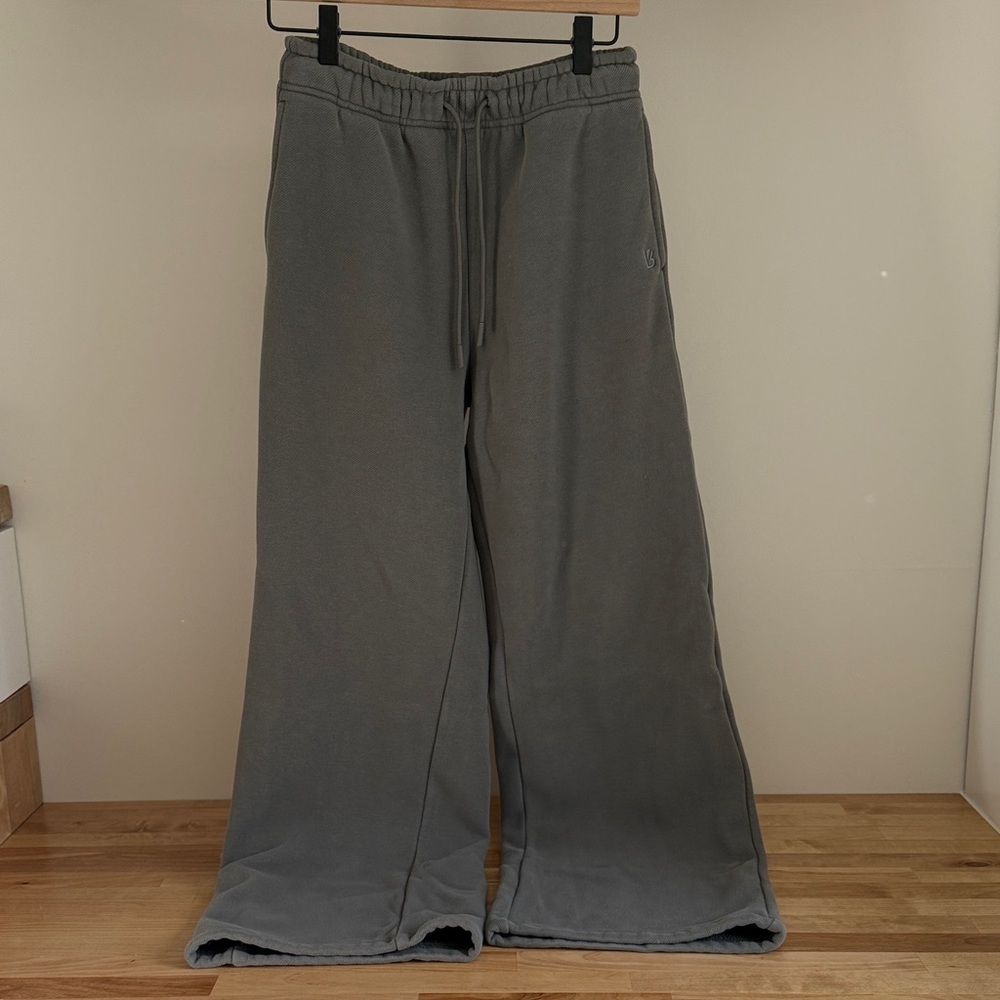 BuffBunny Gray/Green Sweat Pants